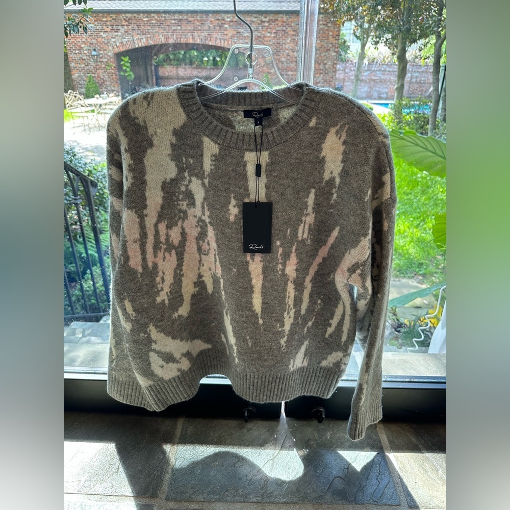 Rails sweater